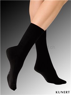 WARM UP chaussettes pour femmes de Kunert - 007 noir